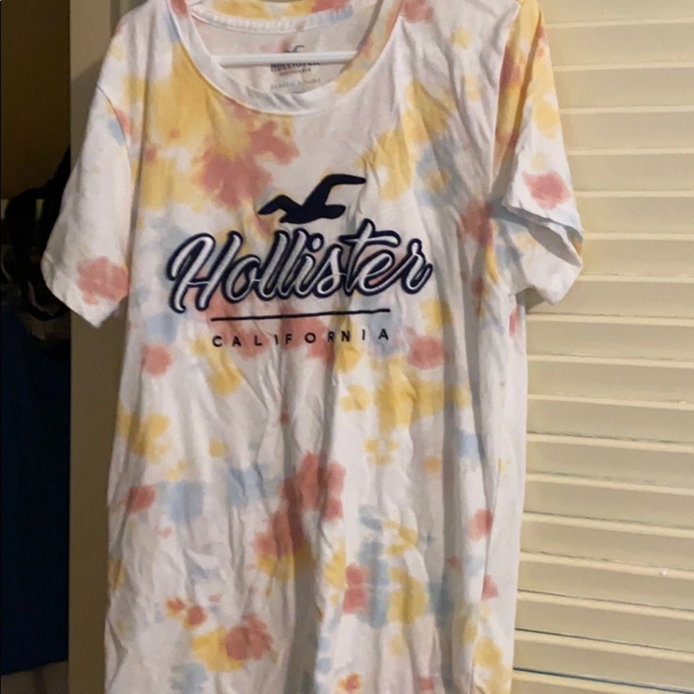 Hollister tie dye t shirt